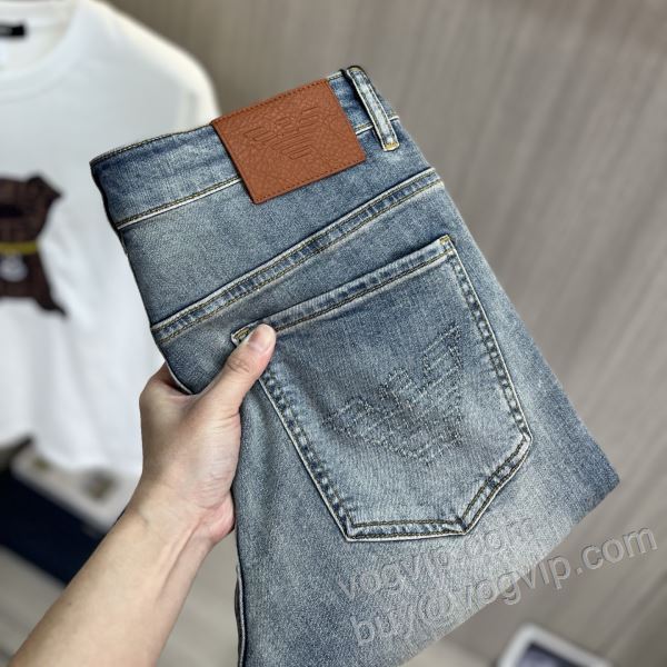 アルマーニ 2026お得本物保証 NZKAR012 ジーンズ デニムパンツ ARMANIブランドコピー 肌触りの気持ちい?