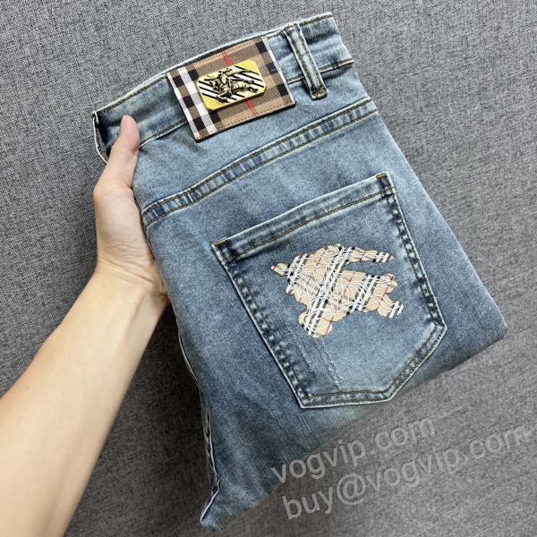 BURBERRYブランドコピー 2026年モデル入荷 NZKBU012 バーバリー ジーンズ デニムパンツ 大人気☆NEW!!