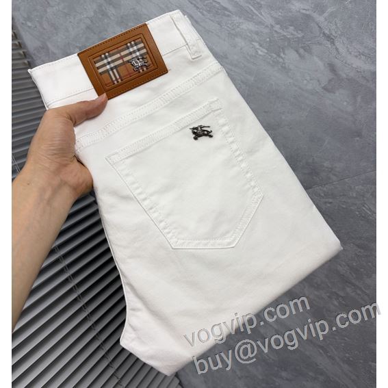 首胸ロゴ バーバリー ブランドコピー NZKBU040 ジーンズ デニムパンツ 2026最新入荷