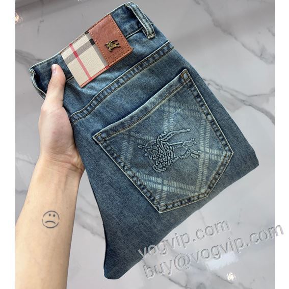 バーバリー BURBERRY 2026高級品 通販 NZKBU058 ジーンズ デニムパンツ 高品質なスーパーコピー商品 贈り物にも◎