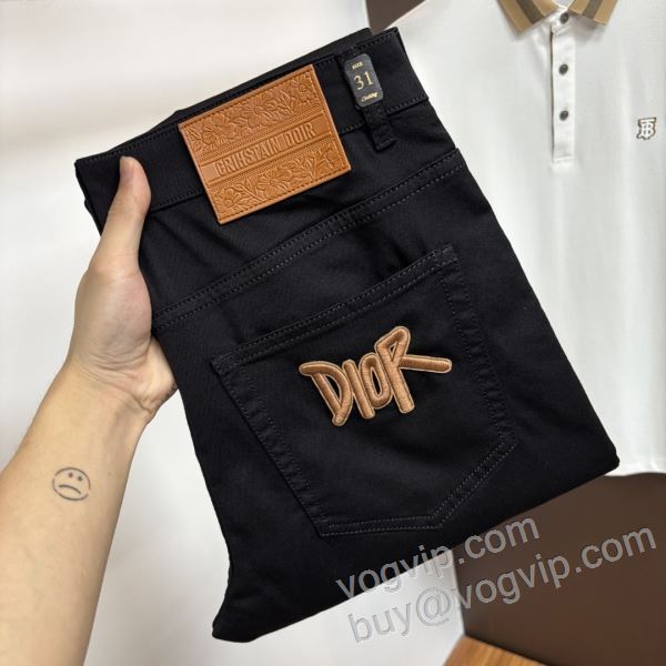 ディオール ブランドスーパーコピー 2026お買い得人気セール NZKDIOR032 ジーンズ デニムパンツ 可愛く上品な雰囲気