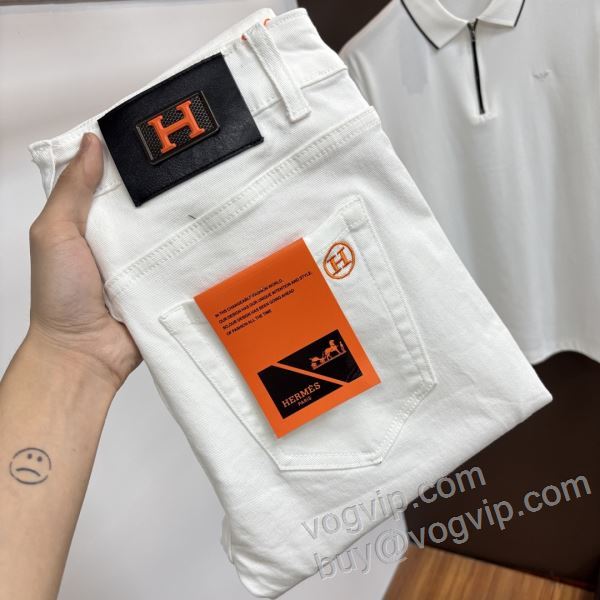 お洒落に魅せる エルメス ブランドコピー NZKHE011 ジーンズ デニムパンツ 2026年モデル入荷