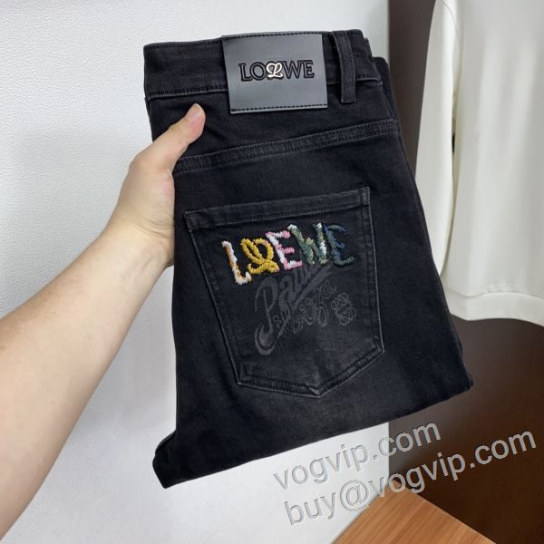高品質なスーパーコピー商品 2026秋冬新作 NZKLOE060 ロエベ LOEWE ジーンズ デニムパンツ 優美なお出かけスタイル