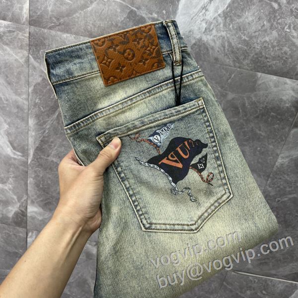 2026限定セール定番人気 ルイ ヴィトン LOUIS VUITTON NZKLV053 肌触りの気持ちい? ジーンズ デニムパンツ ブランドスーパーコピー 激安専門店
