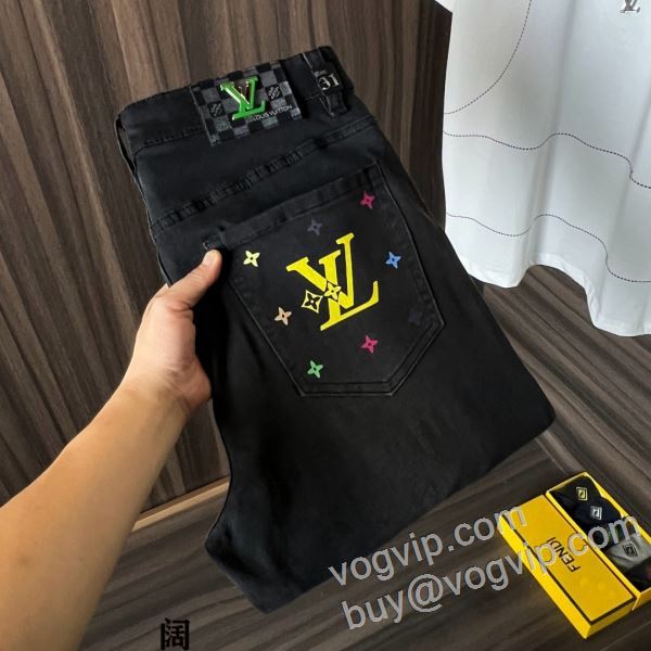 2026人気定番豊富な ルイ ヴィトン LOUIS VUITTON NZKLV061 強い魅力を感じる一枚 ジーンズ デニムパンツ vogブランド コピー 優良店