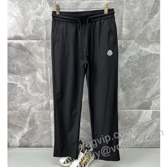 主役になる存在感 チノパン スエットパンツ モンクレール MONCLERコピーブランド 2026春夏季超人気 NZKMO018 3色可選