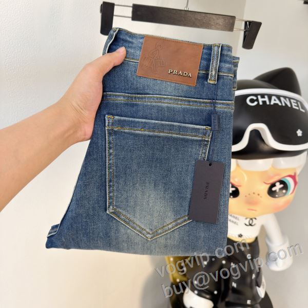 人目を惹くデザイン プラダ スーパーコピー 激安 NZKPR027 ジーンズ デニムパンツ 2026超激得高品質