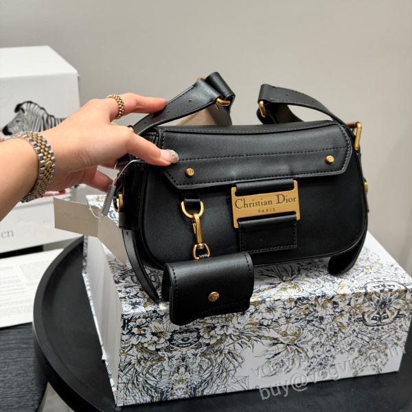 ショルダーバッグ 斜め掛けバッグ ディオール DIORスーパーコピー 激安 2026春夏季超人気 WBAGDIOR051 レディースバッグ 優しい色合い