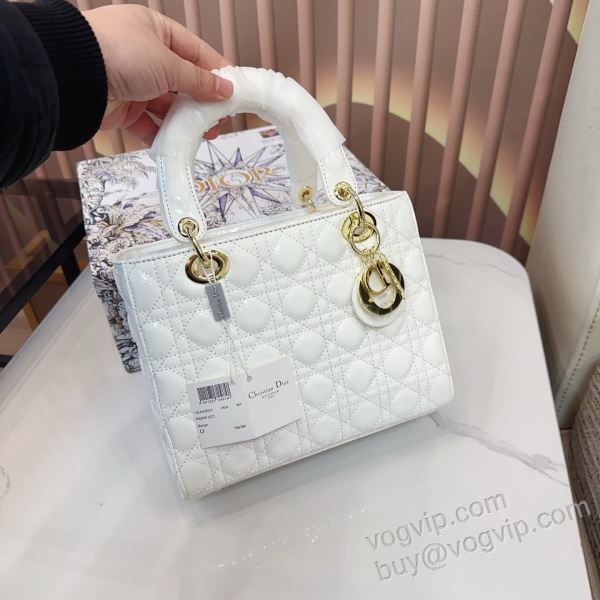 著名人の着用 ディオール ブランド 偽物 通販 WBAGDIOR066 レディースバッグ ハンドバッグ 5色可選 2026抜群な存在感