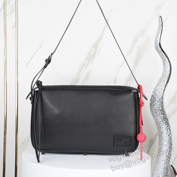 ◆モデル愛用◆ ショルダーバッグ 3色可選 フェンディ FENDI 2026お買い得高品質 WBAGFEN024 レディースバッグ ブランドコピー代引き専門店