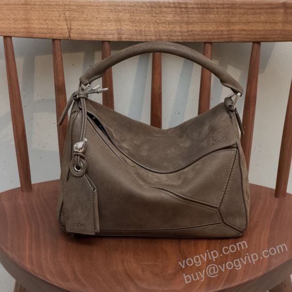 芸能人に愛用者続出 ロエベ ブランドコピー WBAGLOE011 レディースバッグ ショルダーバッグ ハンドバッグ 2026年モデル入荷