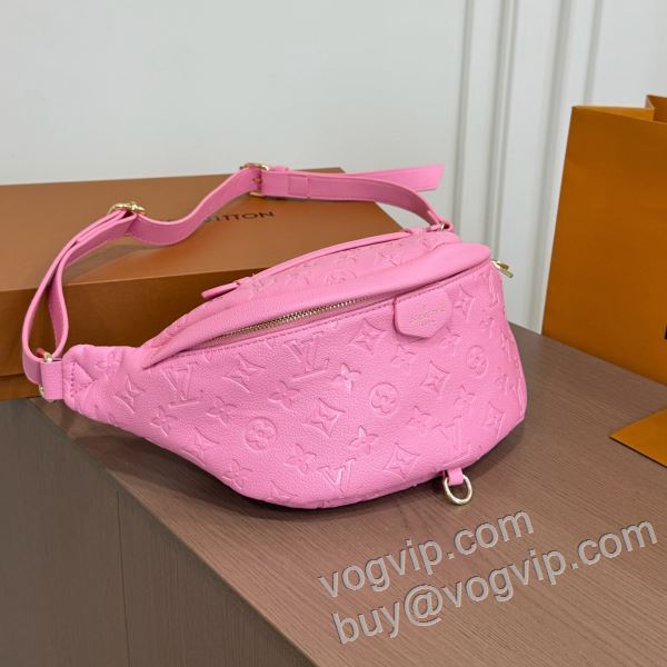 ルイ ヴィトンLOUIS VUITTON 2026最新入荷 WBAGLV498 ショルダーバッグ 斜め掛けバッグ 芸能人に愛用者続出 レディースバッグ 人気のスーパーブランドコピー品質保証