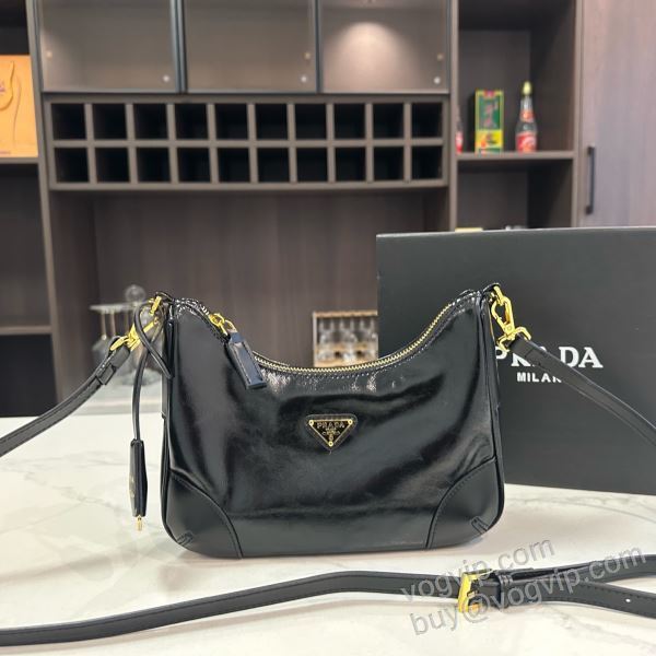 プラダ PRADA 2026人気定番豊富な WBAGPR025 レディースバッグ ショルダーバッグ 業界高品質スーパーコピー スタイリッシュな印象