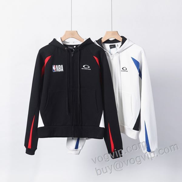 2026年モデル入荷 バレンシアガ スーパーコピー 人気販売中 WTBAL002 パーカー 2色可選