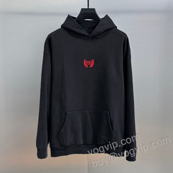 バレンシアガ スーパーコピー 2026品質保証定番人気 WTBAL031 パーカー 存在感のある