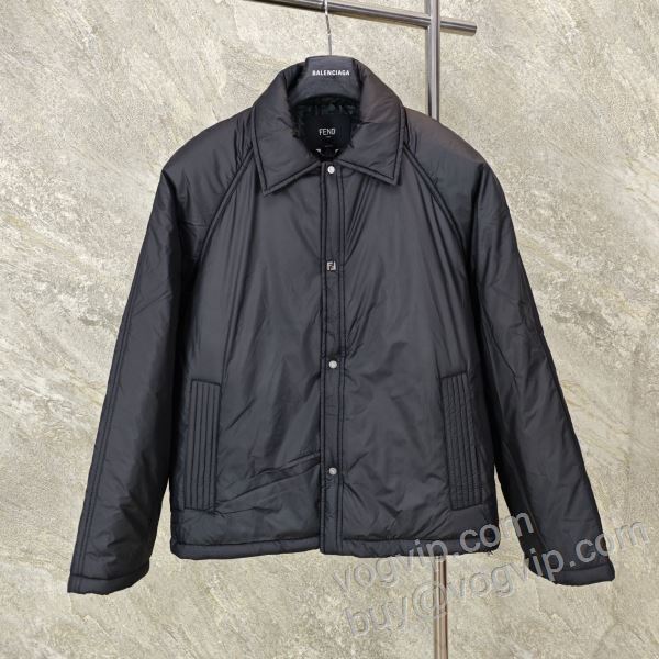 活用できるアイテム フェンディ FENDI偽物ブランド WTFEN019 ブルゾン ダウンジャケット 2026春夏季超人気