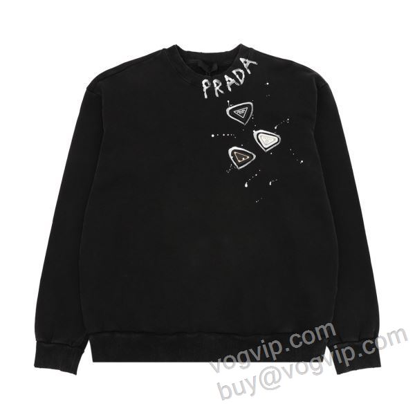 プラダ コピー 2026年モデル入荷 WTPR025 プルオーバーパーカー 強い魅力を感じる一枚