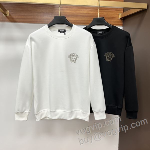 ヴェルサーチ 偽物ブランド 2026品質保証 WTVS008 プルオーバーパーカー 2色可選 売れ筋のいい