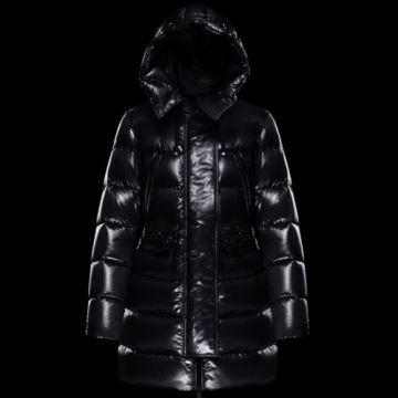 絶対オススメ? MONCLER...