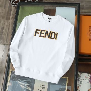 しっかりした形  FENDIコ...