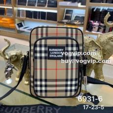 バーバリー BURBERRY ...