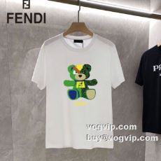 お買い得品 2022 フェンディコピー 半袖Tシャツ 2色可選 何枚あっても困らないオールシーズン活躍度満点の半袖プリントTシャツです