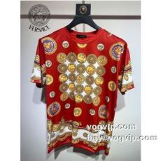 2022秋冬 限量販売 ヴェルサーチ VERSACE VERSACEスーパーコピー 半袖Tシャツ 柔らかな素材感とさらりとした質感は爽やかで着心地も
