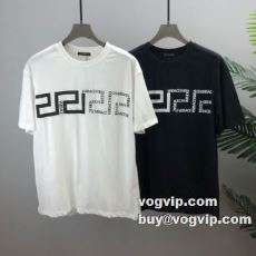 個性的 2022 半袖Tシャツ...