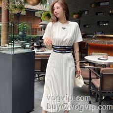高級感溢れるデザイン 2024春夏新作 プラダブランドスーパーコピー PRADA レディース ワンピース 上下セット 汗を吸ってすぐ乾き