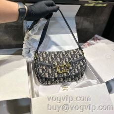 DIOR 2024新作品 ショ...
