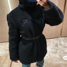 今一番HOTな新品 バーバリー...