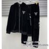 存在感のある プラダ ブランド服 コピー 2024限定セール正規品 ジャージセット 上下セット 落ち着いた質感