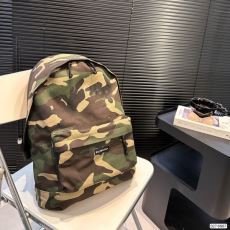 上品に着こなせ バレンシアガ ...