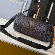 ルイ ヴィトン LOUIS V...