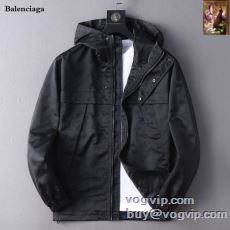 存在感◎ BALENCIAGA...