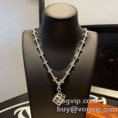 CHROME HEARTS日本...