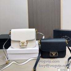 プラダ PRADA スーパーコ...