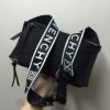 高品質2025 店舗で人気満点 GIVENCHYコピーショルダーバッグ 斜め掛けバッグ NBAGGVC007
