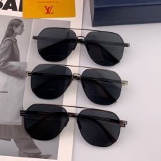 ルイ ヴィトン LOUIS V...