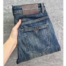 アルマーニスーパーコピー 激安 NZKAR048 2025年モデル入荷 ジーンズ デニムパンツ