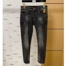 バーバリー BURBERRYブランド 偽物 通販 NZKBU072 ジーンズ デニムパンツ 2025最新入荷