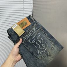バーバリー BURBERRYコピー ブランド NZKBU104 ジーンズ デニムパンツ 2025割引セール