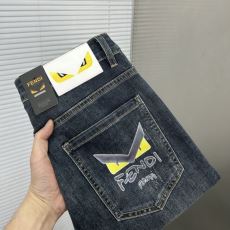 フェンディ FENDIブランド...