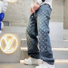 ルイ ヴィトンLOUIS VU...