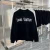 2025爆買い最新作 ルイ ヴィトン WTLV417 プルオーバーパーカー 2色可選 LOUIS VUITTONスーパーコピー 激安 コスパ最高のプライス