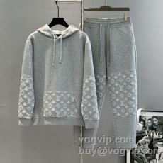 2025驚きの低価格 ルイ ヴィトン 偽物ブランド WTLV447 ジャージセット 上下セット 3色可選 お洒落な存在感