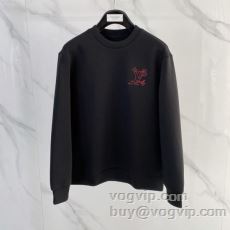 プルオーバーパーカー 2025驚きの低価格 ルイ ヴィトン ブランドスーパーコピー WTLV449 2色可選 セレブ風