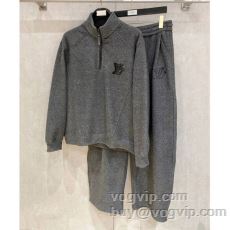 ジャージセット 2025品質保証高品質 ルイ ヴィトン ブランドコピー WTLV462 上下セット 今からの季節にピッタリ！