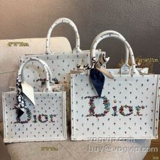 落ち着いた質感 ディオール ブ...