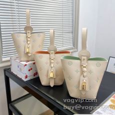 ルイ ヴィトン スーパーコピー...